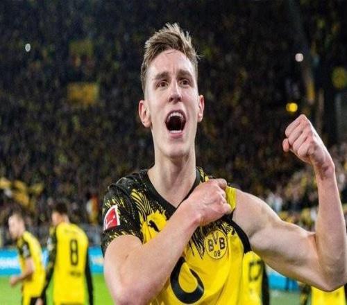 德天空：多特与施洛特贝克方面续约谈判进展顺利