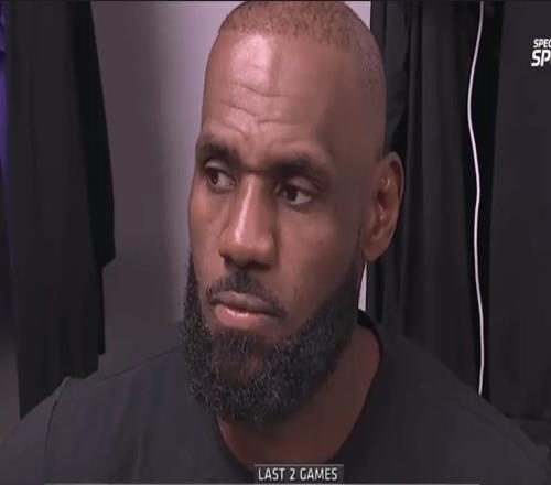 两战26中21！勒布朗谈科技养生维持状态怼黑子博眼球为热爱而战