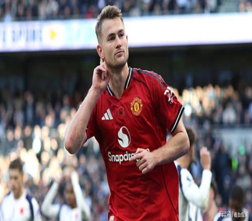 赛季报销卡里克不确定德里赫特能否复出，世界杯前景堪忧