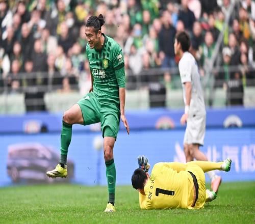 国安11申花！赛后看看媒体人怎么说：成都有利没京鲁大战好看