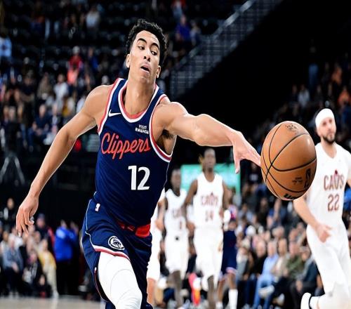 还是没抓住机会！快船替补后场新星的进步幅度真是有些缓慢