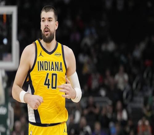 队记：步行者中锋祖巴茨肋骨骨折，预计将缺席赛季剩余比赛