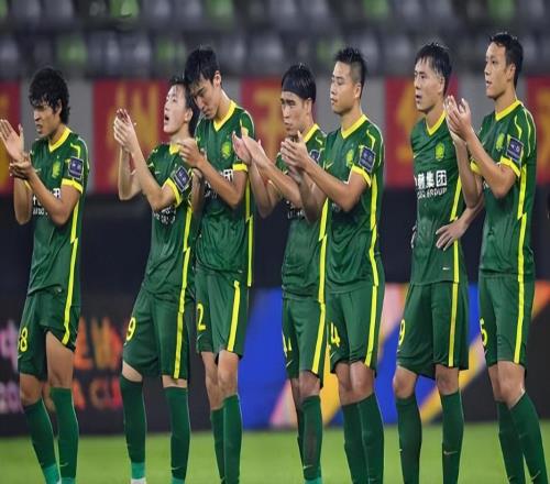 邵佳一胆子真大！伊万一直看不上的球员，如今被他连续招进国家队