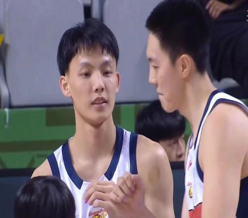 广东男篮徐杰状态回升，浙江官宣伤内线大将，山西第七名外援到位