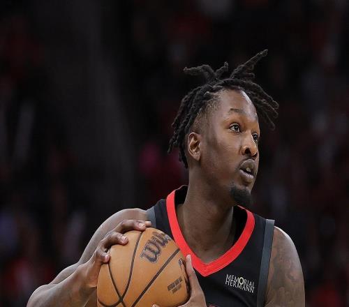 17人阵容，战绩低于预期！火箭休赛期可拆队重建仅6人值得留下