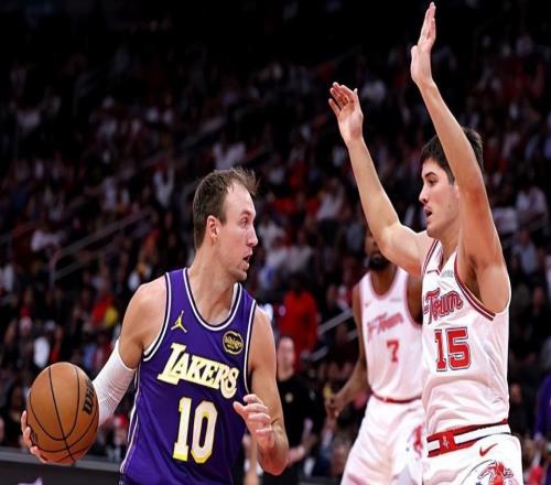 湖人继续着自己的连胜势头，但后场新援却继续着自己的惨淡状态