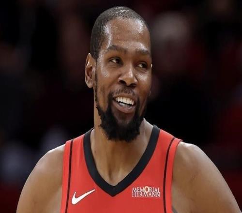 杜兰特：我们既能打快也能压下节奏，谢泼德首发多了一个威胁