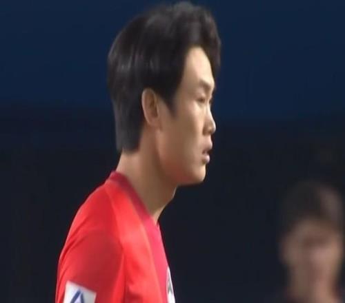 里程碑，河南队后卫徐浩峰完成个人俱乐部赛事第100次出场