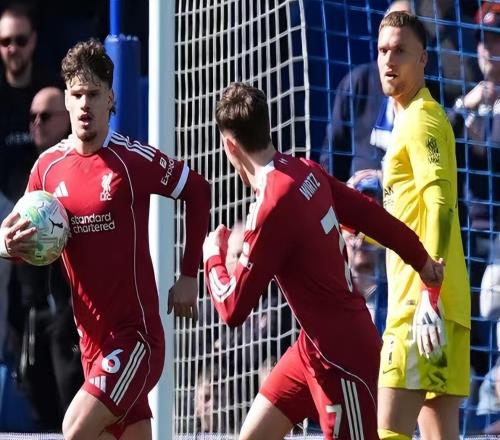 随着利物浦12，切尔西03惨败，英超最新排名出炉！曼联排第3