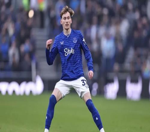 鲁尼：加纳本赛季表现得非常出色，他在英格兰队有机会上场