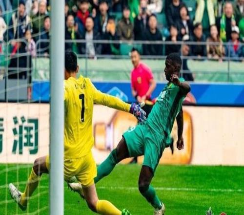 “京沪大战”创新工体上座率纪录北京国安战平上海申花