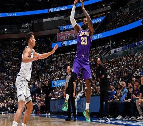 詹姆斯谈独享出场数第一：20年来我一直在保持健康保驾护航