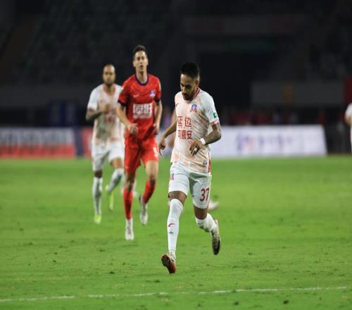 离谱！中甲队连续2轮举报致对手外援无法登场开赛前1分钟被叫走