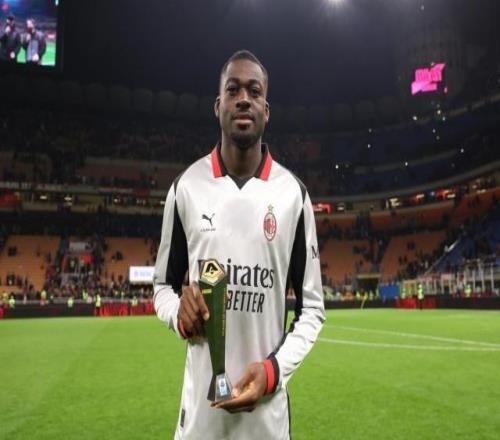 【复盘】米兰变阵擒牛，脚下绊蒜的“喜剧人”成为MVP