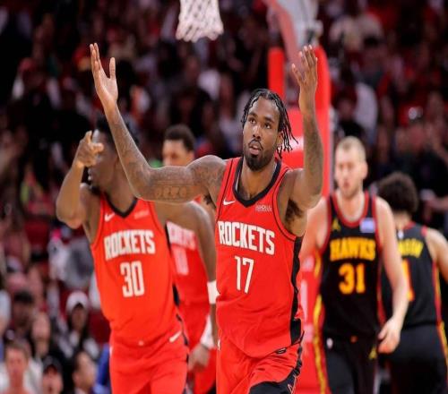 3分21投0中，急坏老母亲，火箭队伊森的母亲请著名投篮教练帮儿子