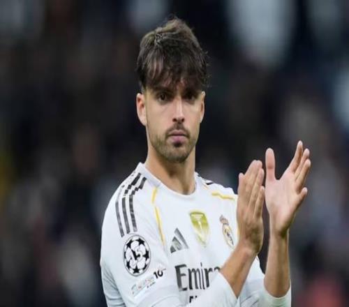 记者：劳尔阿森西奥因身体未完全恢复缺阵，皇马不想冒险