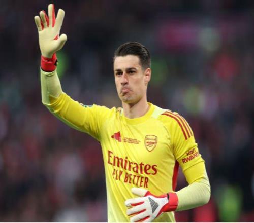 凯帕脱手葬送阿森纳冠军梦，决赛致命失误代价太大！