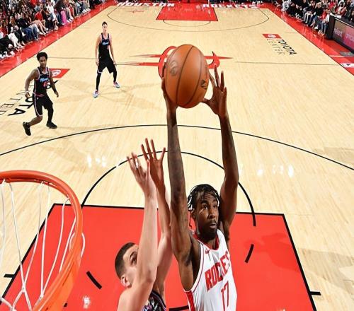 沦为板凳后状态依然没有起色，火箭锋线新星的情况真是令人担心