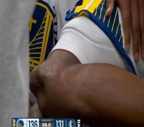 重伤！担架抬走！骨头外凸！全场球员都哭了....