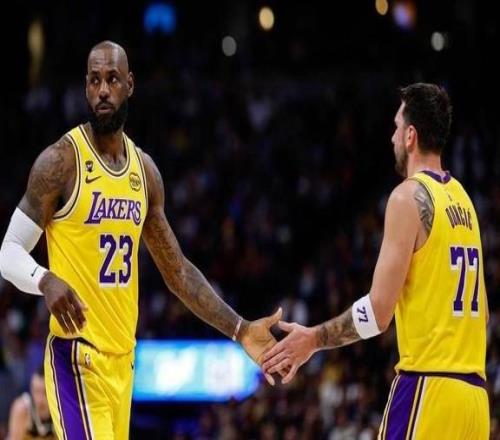 詹皇留守湖人前提曝光：5千万年薪梦碎，薪资恐被里夫斯反超