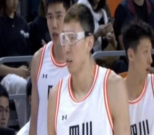 周琦19分12篮板四川完胜上海，已成广东男篮的头号对手