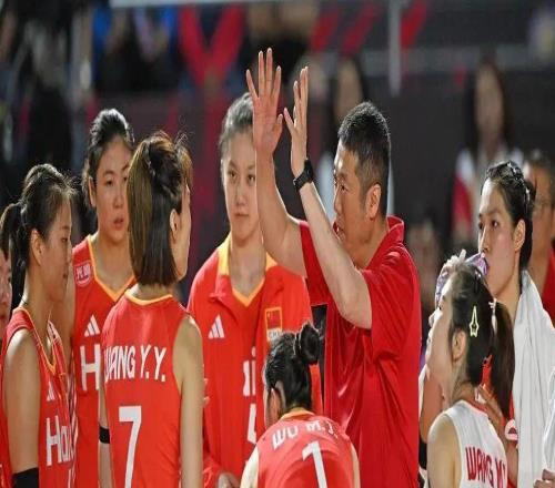 世锦赛小组赛三连胜晋级 中国女排越打越自信