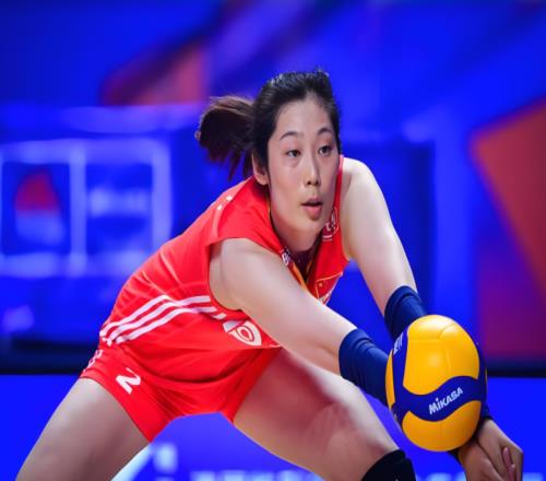 明年迎回朱婷袁心玥？中国女排新老结合才是王道：最美二传或回归