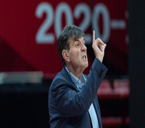 正式确定！CBA新赛季第一位下课主帅，冲冠球队更换教练