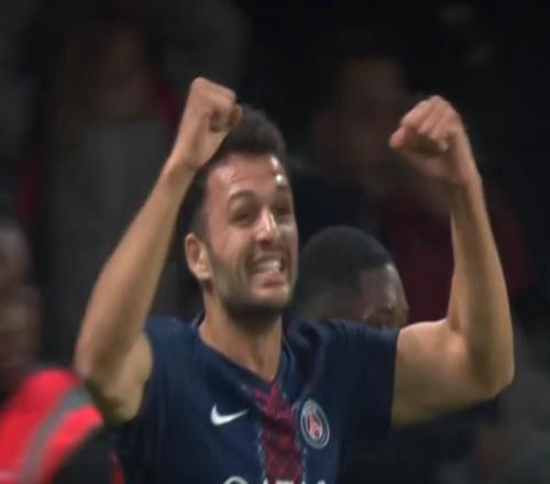 贡萨洛拉莫斯：欧冠能对攻，而法甲对手都回收比赛更难踢