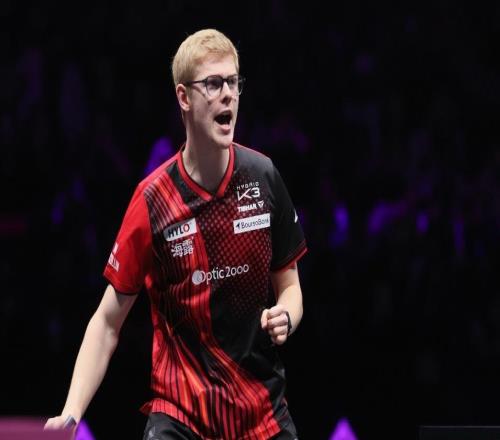 WTT重庆冠军赛男单决赛，小勒布伦击败国乒小将温瑞博夺冠