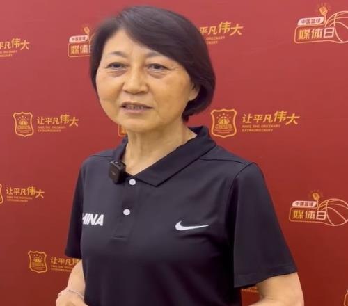 中国U18女篮主教练王桂芝：球队把一天当三天用日本和新西兰很强