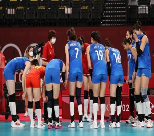 中国女排此前10届奥运会成绩：3金1银2铜，上届小组未出线