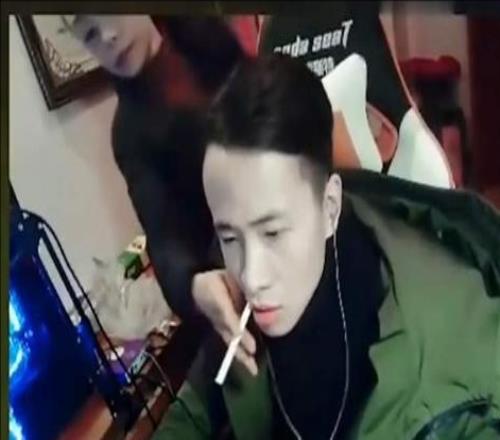 吧友们现在平常还在看的英雄联盟游戏主播有哪些