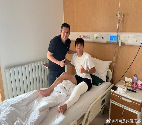 伤情公告刘斌完成左膝前交叉韧带自体重建及半月板部分缝合手术