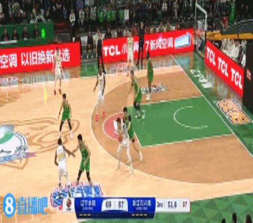 神来之笔！赵继伟抢断反击对抗后随后一抛高打板2+1！