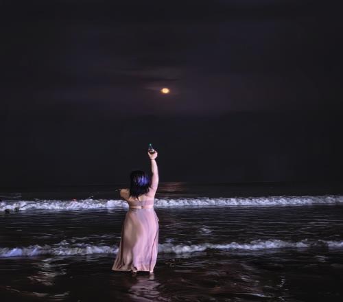 无畏契约解说白杨晒照：潮水箴言夏夜+海滩+啤酒=青岛