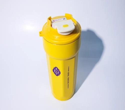 赛场直击丨大鸟受伤内线告急北控男篮遭遇赛季首败