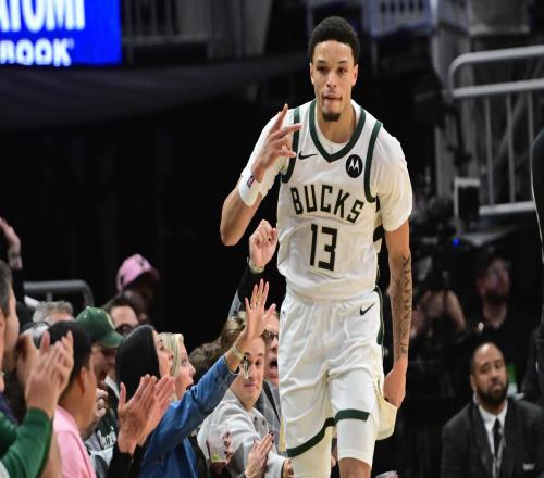 3人薪资不足1千万！罗林斯&安东尼&AJ格林合砍58分