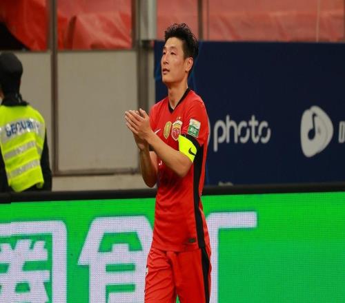 中国足球只有他配得上“射手”称号留洋被笑话，回归中超仍是王