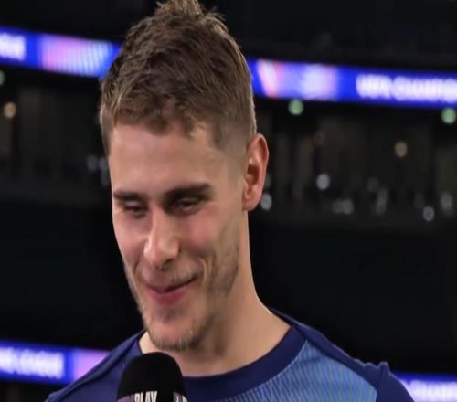 范德芬：我知道我加速后别人很难追上，那一刻只想着必须进球