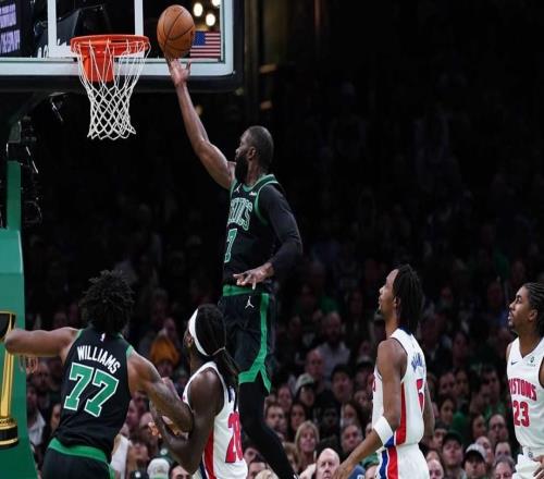 大逆转，凯尔特人以117114险胜底特律活塞，终结了对手的13连胜