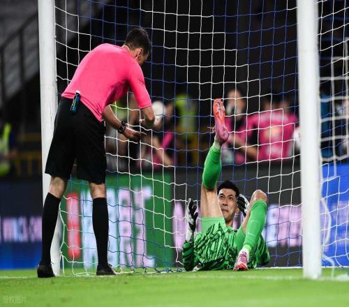 职业联赛颁奖礼时隔6年恢复！两大悬念将为此现场揭晓，引发热议