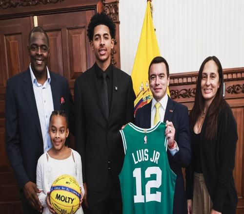 凯尔特人官方：路易斯是首位进入NBA的厄瓜多尔人