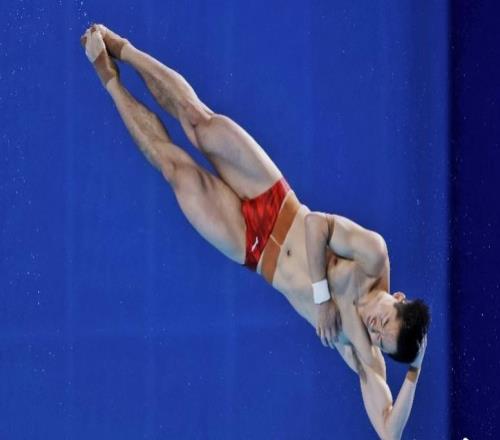 十五运开幕后首日比赛，潘展乐孙杨覃海洋汪顺张雨霏扎堆亮相