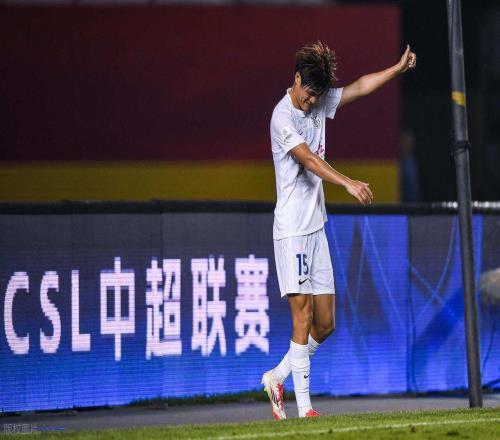 刘祝润下赛季能否留在大连英博，李国旭首次给出答案，引发热议