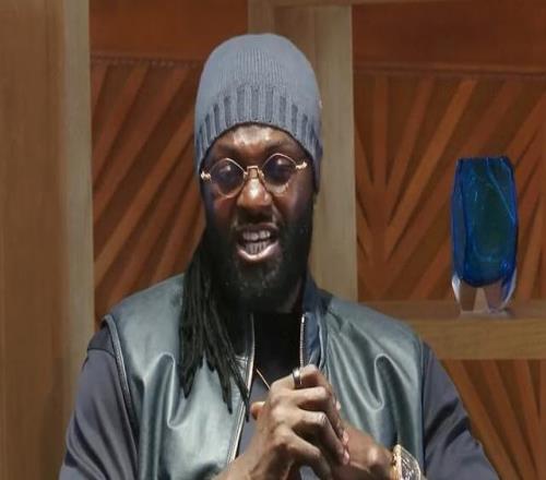 阿德巴约：卡拉格不尊重萨拉赫，他只是幸运出生在利物浦