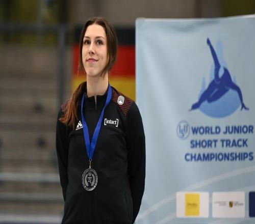 米兰冬奥早报：她天生七指，夺奥运银牌；他无缘晋级，却带来了最快乐的一幕