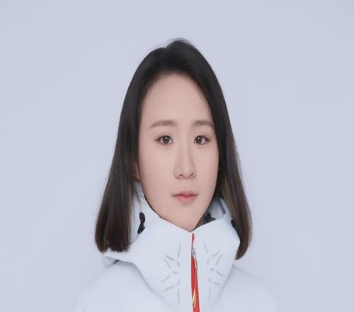 信心之战！李方慧世界杯夺冠，剑指米兰冬奥会 | 体坛面孔