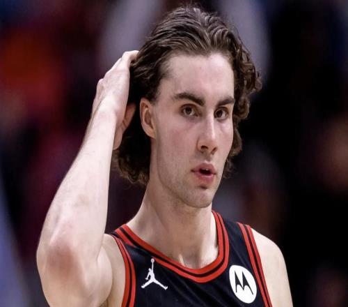 MVP榜第五！詹皇绝杀者成NBA最大奇迹，岂止1亿合同，他真值3个亿