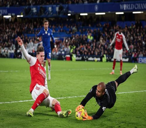 TA：桑切斯最近在逐渐进步，他已成为英超最可靠的门将之一